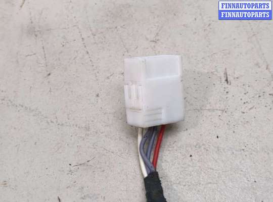купить Зеркало боковое на Toyota Corolla E12 2001-2006