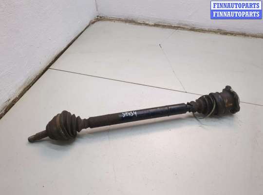 Полуось (приводной вал, шрус) VG2621478 на Volkswagen Polo 1999-2001