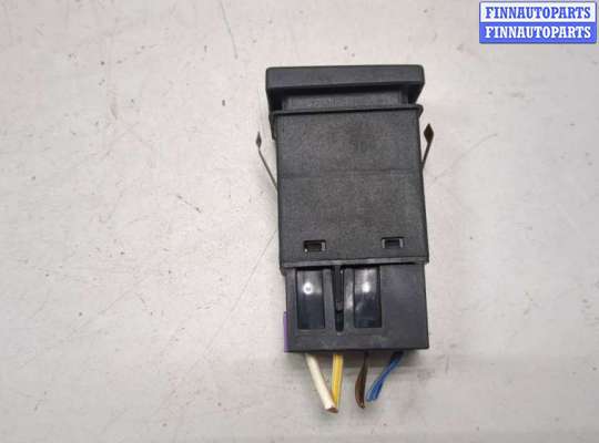 купить Кнопка обогрева стекла на Volkswagen Passat 5 2000-2005