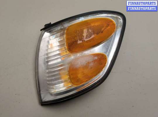 Поворотник передний