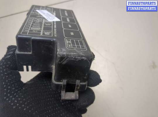 купить Крышка блока предохранителей на Nissan Pathfinder 1995-2005