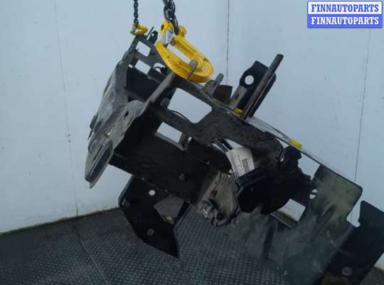 Панель передняя (телевизор) на Volvo XC90