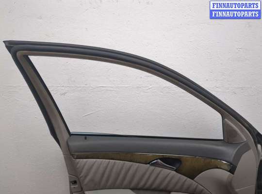 Замок боковой двери на Mercedes-Benz E (W211)