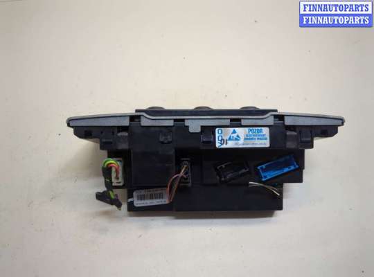 купить Переключатель отопителя (печки) на Land Rover Range Rover 3 (LM) 2002-2012