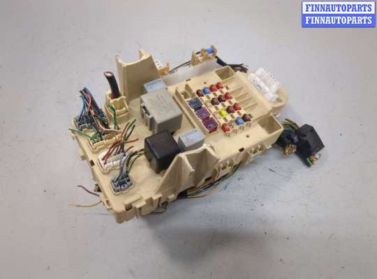 купить Блок предохранителей на Toyota Yaris 1999-2006