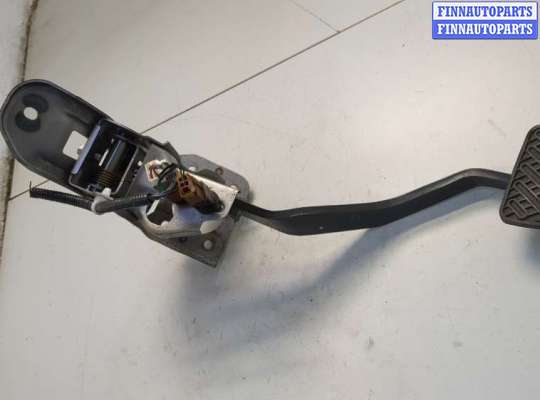 купить Педаль тормоза на Infiniti QX56 2010-2013