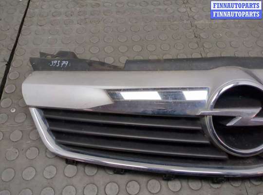 купить Решетка радиатора на Opel Zafira B 2005-2014