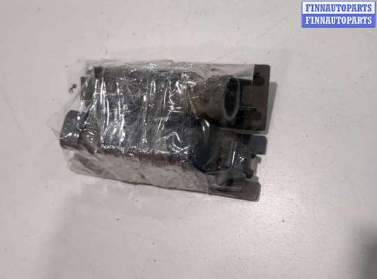 Планка подсветки номера на Opel Astra H / Classic