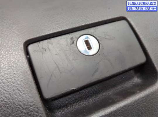 купить Бардачок (вещевой ящик) на Volkswagen Golf 4 1997-2005