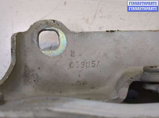купить Петля капота на Infiniti QX56 2004-2010