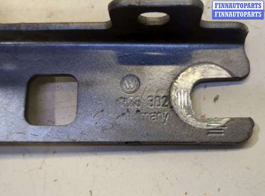 купить Петля капота на Volkswagen Golf 5 2003-2009