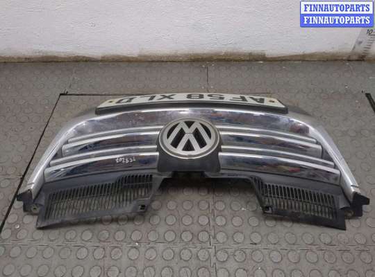 Решетка радиатора на Volkswagen Jetta V (1K)