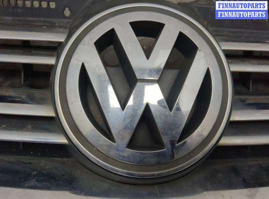 Решетка радиатора на Volkswagen Jetta V (1K)