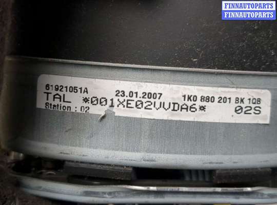 Подушка безопасности водителя (AirBag) на Volkswagen Passat B6 (3C)