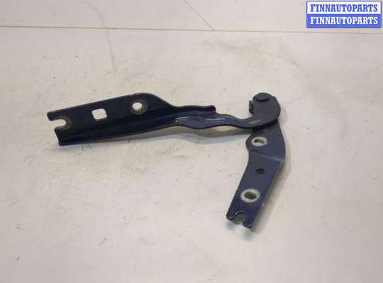 Петля капота