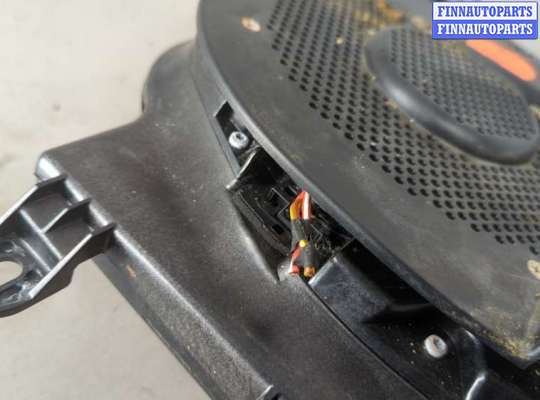 купить Сабвуфер на BMW 7 E65 2001-2008