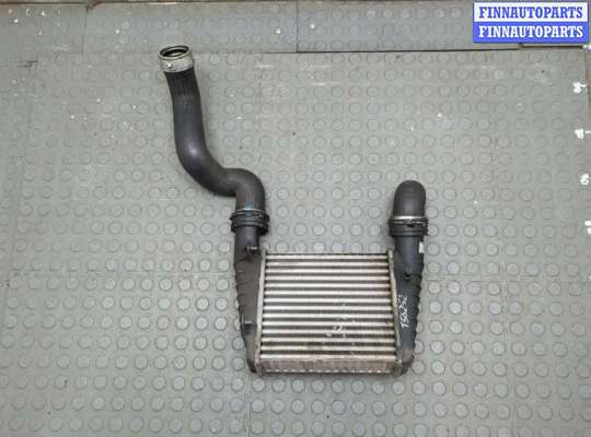 купить Радиатор интеркулера на Volkswagen Passat 5 2000-2005