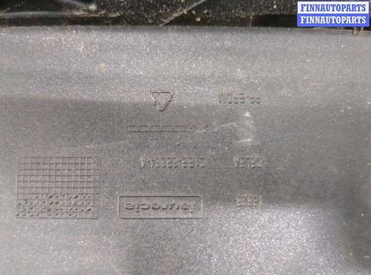 купить Рамка передняя (телевизор) на Ford Fiesta 2012-2019