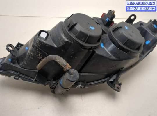 Фара передняя на Peugeot 307