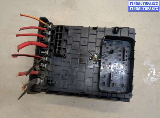 купить Блок предохранителей на Volkswagen Passat 7 2010-2015 Европа