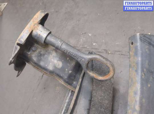 купить Усилитель бампера на Volkswagen Passat 6 2005-2010