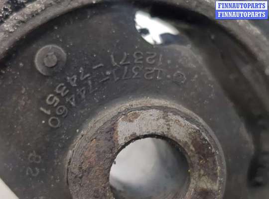 купить Подушка крепления двигателя на Toyota RAV 4 1994-2000