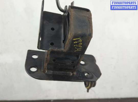 купить Кронштейн усилителя бампера на Audi Q7 2005-2015