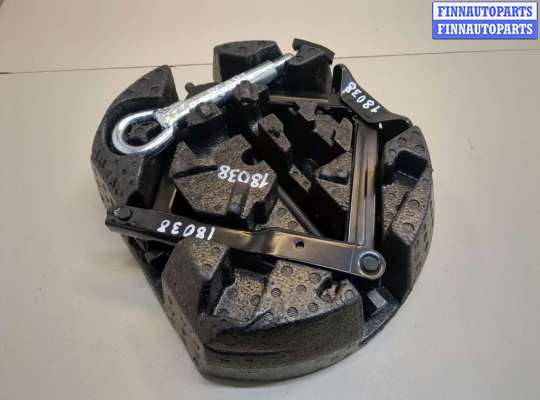 Домкрат на Chevrolet Equinox III