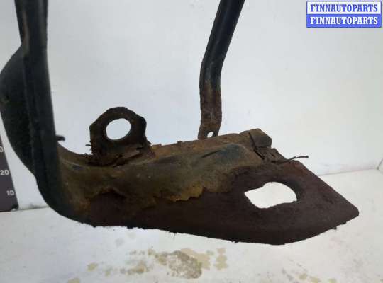 купить Рамка передняя (телевизор) на Mercedes CLK W209 2002-2010