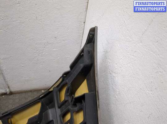 купить Заглушка буксировочного крюка на Mercedes ML W164 2005-2011