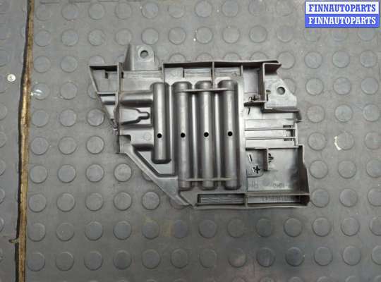 купить Кронштейн фары на Land Rover Discovery Sport 2014-2022