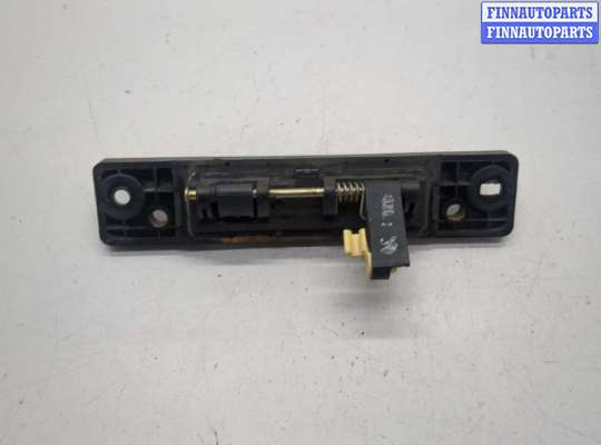 купить Кнопка открывания багажника с крышки на KIA Sorento BL 2002-2011