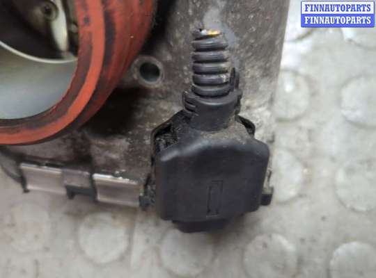 Заслонка дроссельная на Mercedes-Benz C (W203)