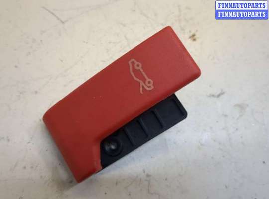 Купить Ручка открывания капота на Mercedes E W213 2016-2023 Ручка открывания капота MB1592001 на Mercedes E W213 2016-2023