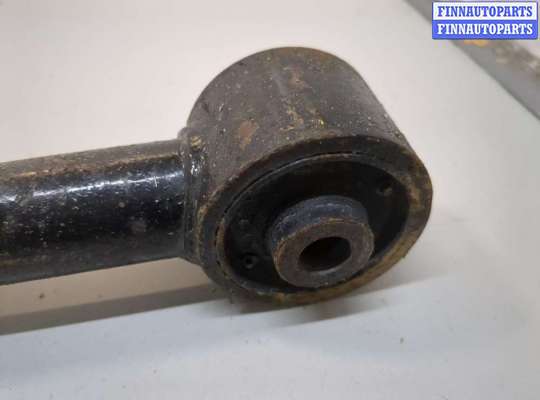 Рычаг подвески на Toyota Land Cruiser 100