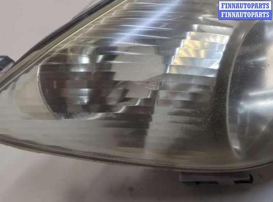 купить Фара (передняя) на Toyota Corolla Verso 2002-2004