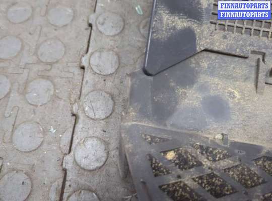 купить Решетка радиатора на Ford C-Max 2002-2010