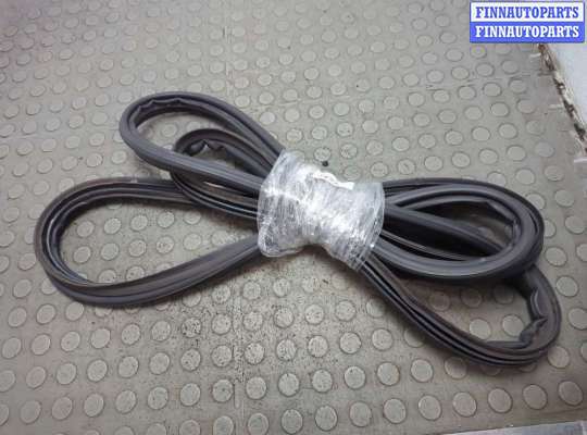 купить Уплотнитель на Toyota Highlander 1 2001-2007