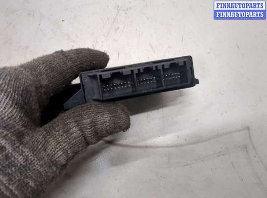 купить Блок управления парктрониками на Volkswagen Passat 7 2010-2015 Европа