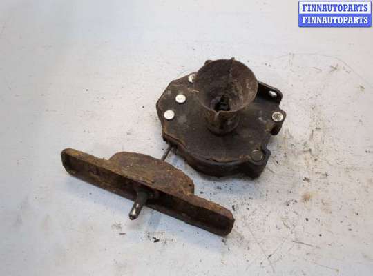 купить Кронштейн запасного колеса на KIA Sorento BL 2002-2011