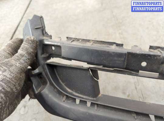 купить Заглушка (решётка) бампера на Ford Explorer 2015-2019