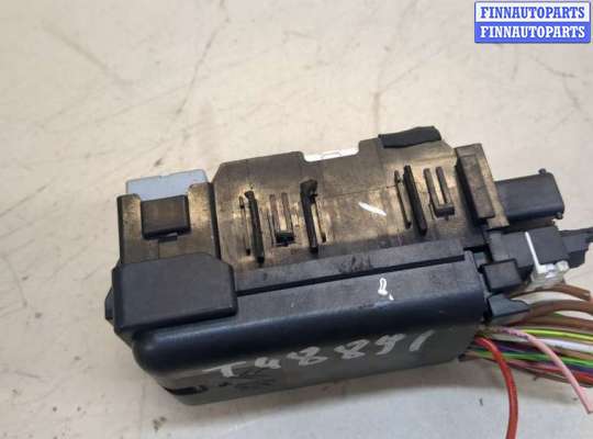 купить Блок предохранителей на Citroen C4 Picasso 2013-2018