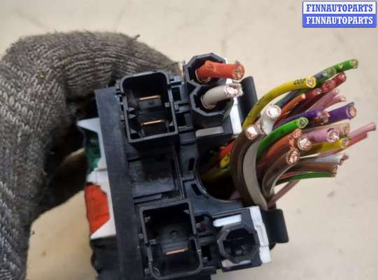 купить Блок предохранителей на Citroen C4 Picasso 2013-2018