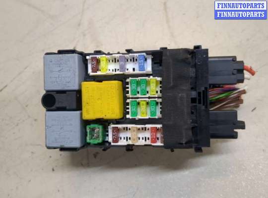 купить Блок предохранителей на Citroen C4 Picasso 2013-2018