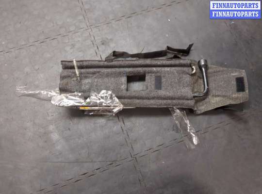 купить Набор инструментов штатный на Hummer H3