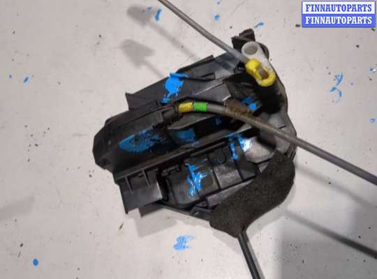 Замок боковой двери на Nissan Qashqai I (J10)