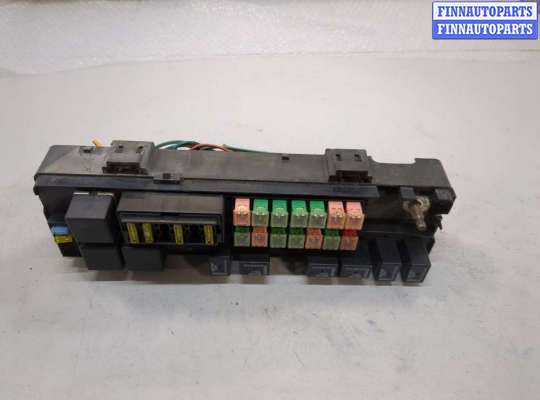 Купить Блок предохранителей на Chrysler 300M 1998-2004 Блок предохранителей CRQ8167 на Chrysler 300M 1998-2004