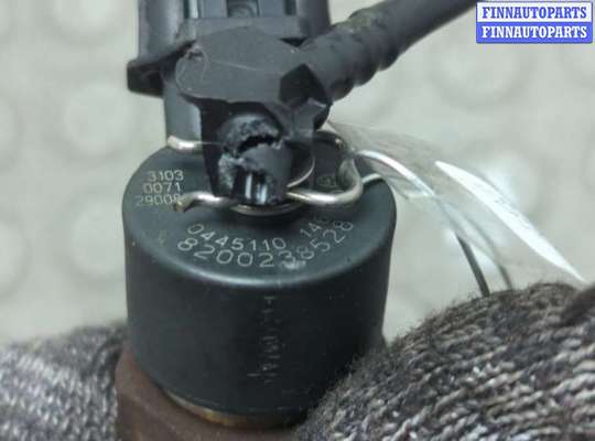 купить Форсунка топливная на Volvo S40 / V40 1995-2004