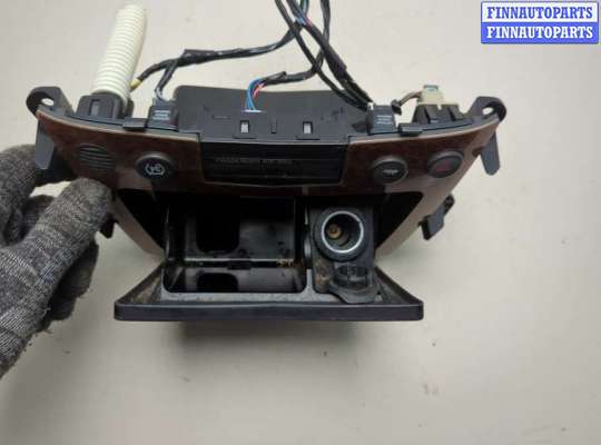 купить Пепельница на Cadillac SRX 2003-2009