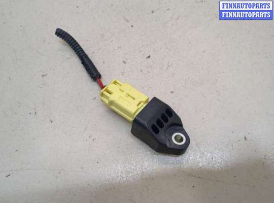 купить Датчик удара на Toyota Camry V40 2006-2011